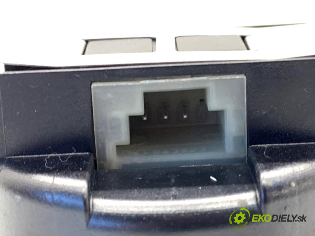 MERCEDES-BENZ S212 Kombi 2010 170 kW E 350 CDI 4-matic (212.289) 2987 Snímač dažďa A2049017801 (Snímač dažďa)