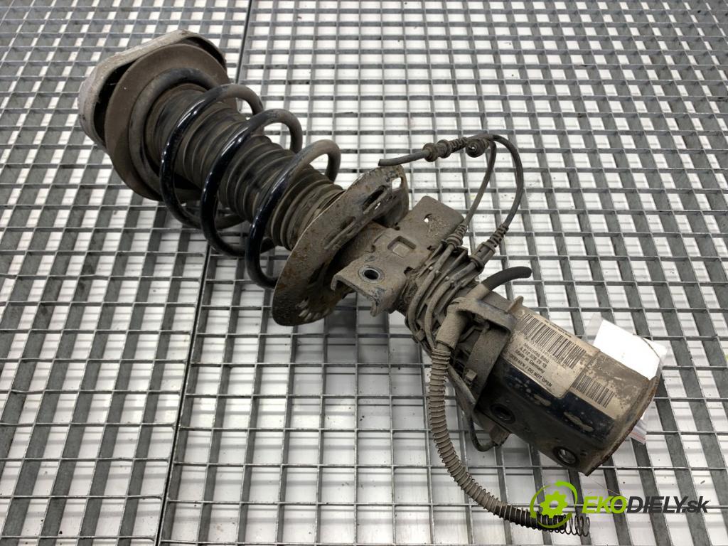 MERCEDES-BENZ S212 Kombi 2010 170 kW E 350 CDI 4-matic (212.289) 2987 tlumič pravý přední část A2123207913