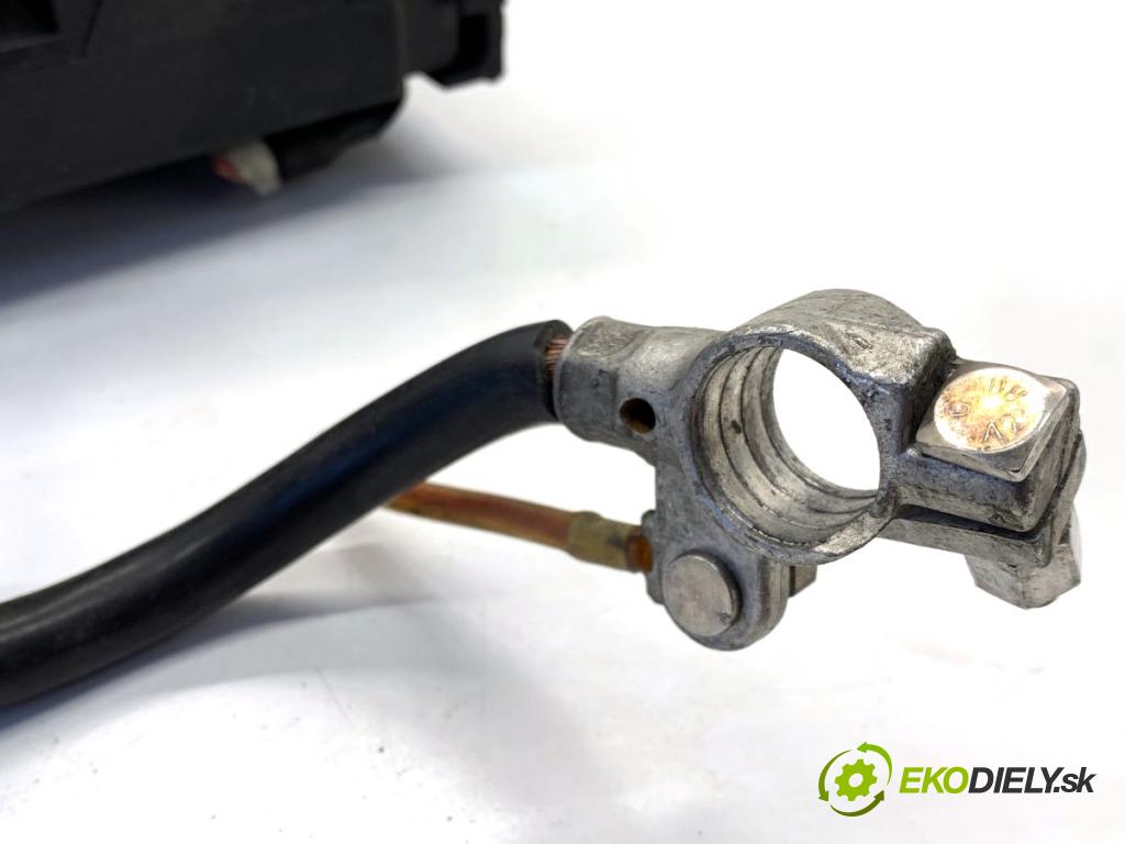 MERCEDES-BENZ S212 Kombi 2010 170 kW E 350 CDI 4-matic (212.289) 2987 svorka plus A2125400581