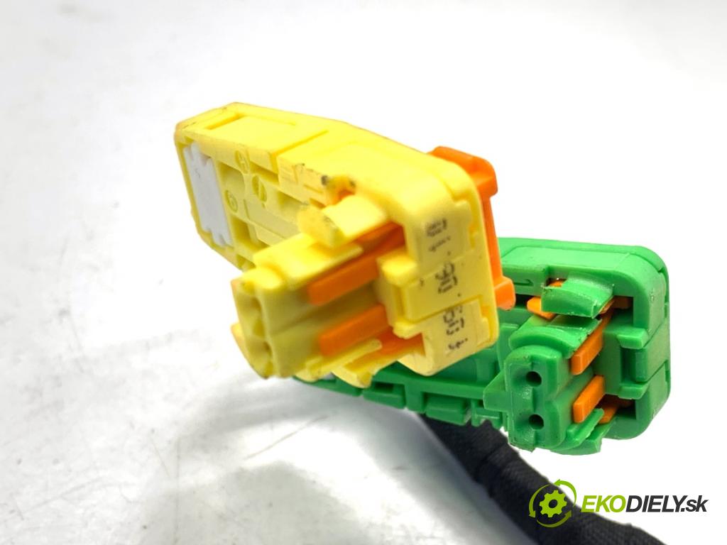 MERCEDES-BENZ S212 Kombi 2010 170 kW E 350 CDI 4-matic (212.289) 2987 Káblovačka silentbloku airbag A2045450126