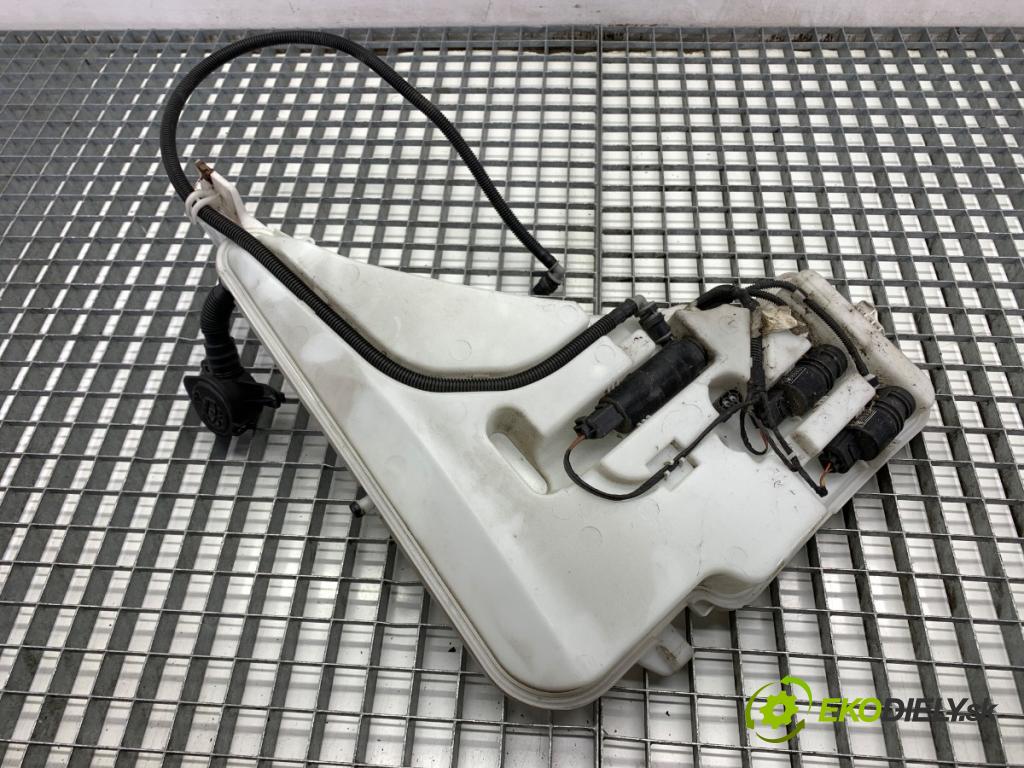 BMW F31 Kombi 2014 135 kW 320 d xDrive 1995 nádržka ostřikovačů 7241675