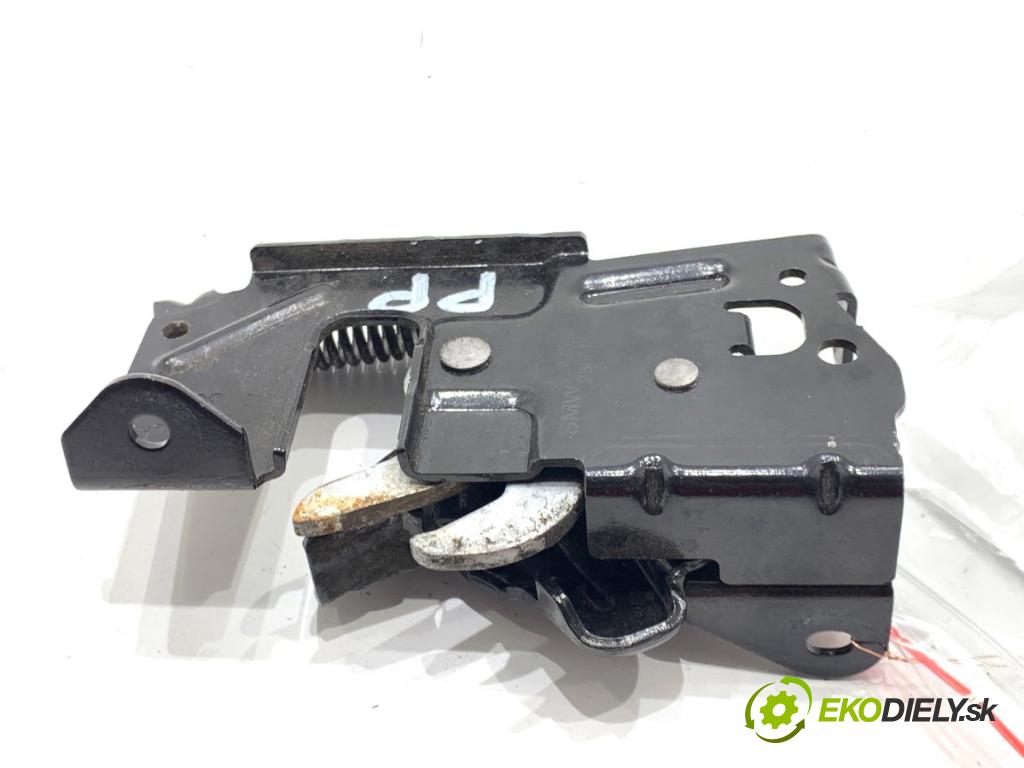 BMW F31 Kombi 2014 135 kW 320 d xDrive 1995 zámok kapoty predný