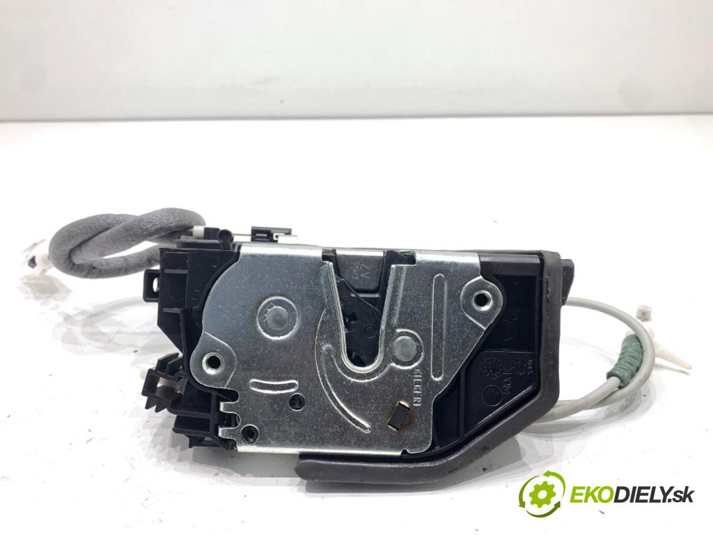 BMW F31 Kombi 2014 135 kW 320 d xDrive 1995 zámok Dvere pravy zad 7229460