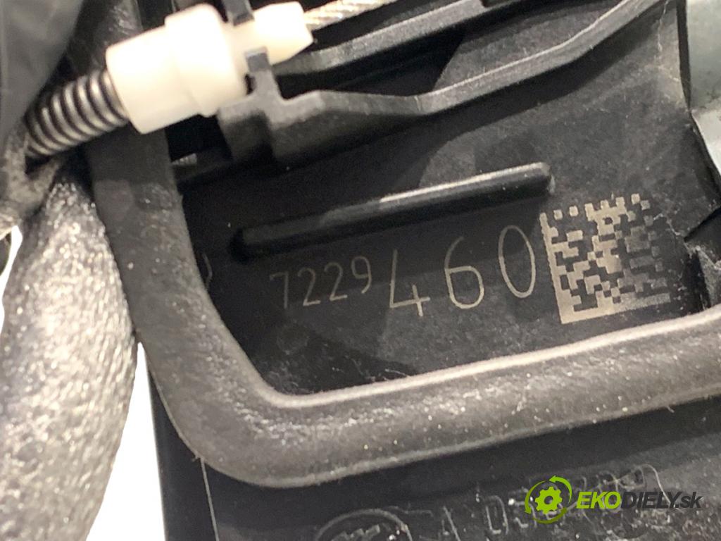 BMW F31 Kombi 2014 135 kW 320 d xDrive 1995 zámok Dvere pravy zad 7229460