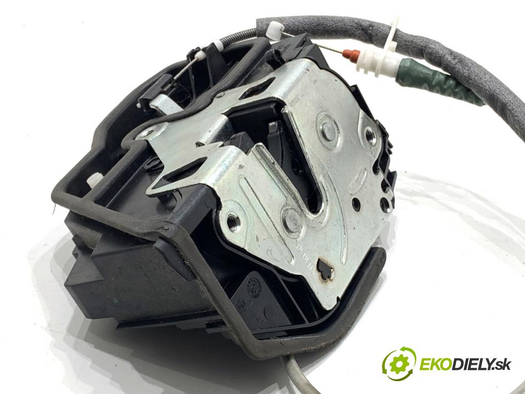 BMW F31 Kombi 2014 135 kW 320 d xDrive 1995 zámok Dvere ľavy zad 7229459