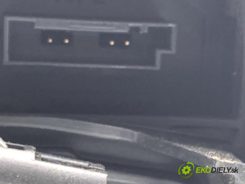 BMW F31 Kombi 2014 135 kW 320 d xDrive 1995 zámok Dvere ľavy predný 7229461