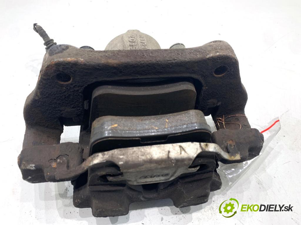 BMW F31 Kombi 2014 135 kW 320 d xDrive 1995 Brzdič strmeň ľavy predný