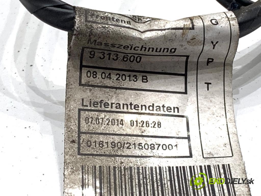 BMW F31 Kombi 2014 135 kW 320 d xDrive 1995 Káblovačka PDC predný 9313607