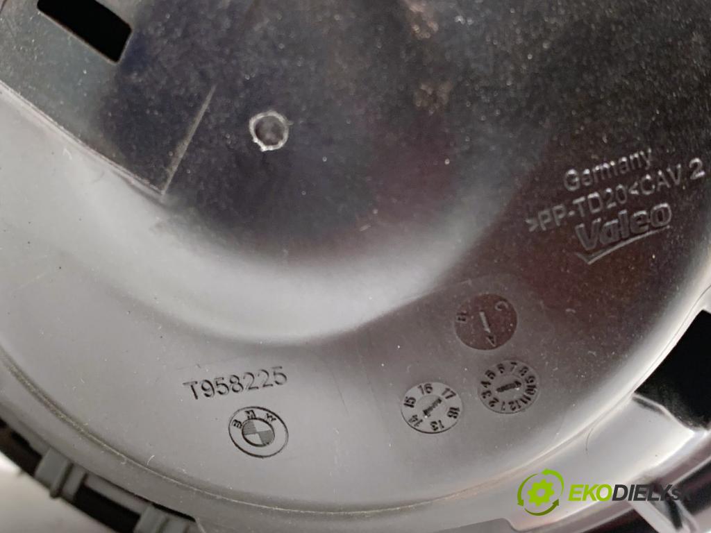 BMW F31 Kombi 2014 135 kW 320 d xDrive 1995 ventilátor kúrenia 9319919