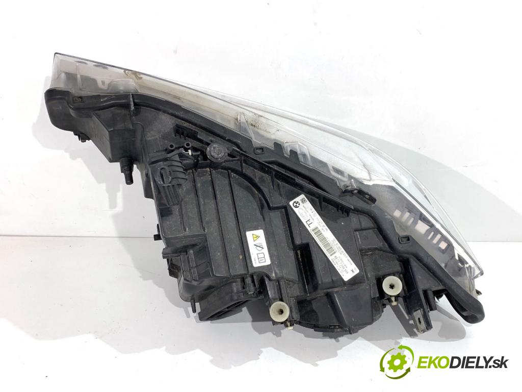 BMW F31 Kombi 2014 135 kW 320 d xDrive 1995 Svetlomet pravy predný 7259526