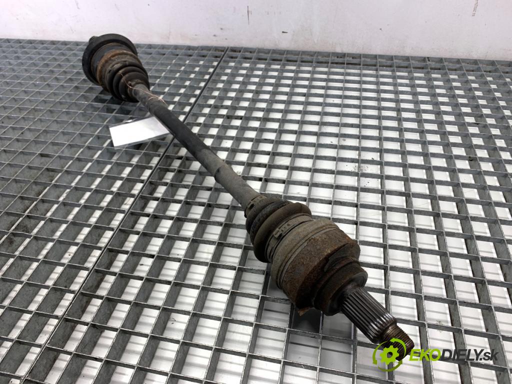 BMW F31 Kombi 2014 135 kW 320 d xDrive 1995 poloos pravý zadní část 7597682