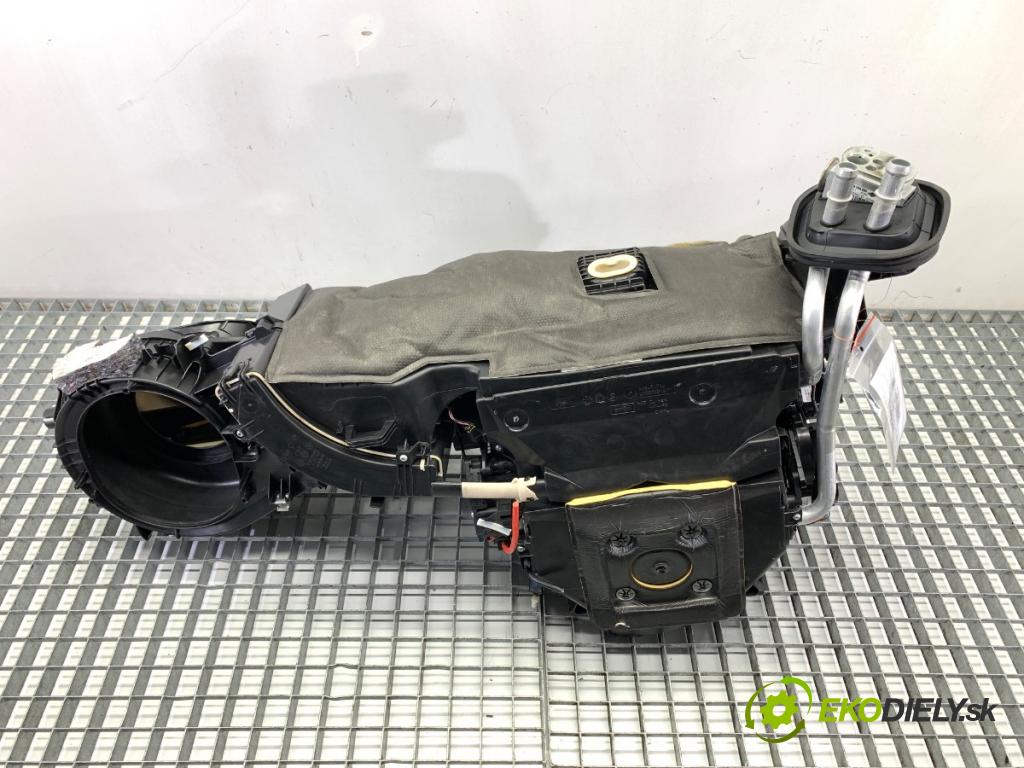 BMW F31 Kombi 2014 135 kW 320 d xDrive 1995 Výhrevné teleso, radiátor kúrenia komplet KOMBAJN 9325142 (Radiátor kúrenia)