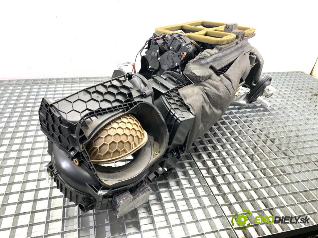 BMW F31 Kombi 2014 135 kW 320 d xDrive 1995 Výhrevné teleso, radiátor kúrenia komplet KOMBAJN 9325142 (Radiátor kúrenia)