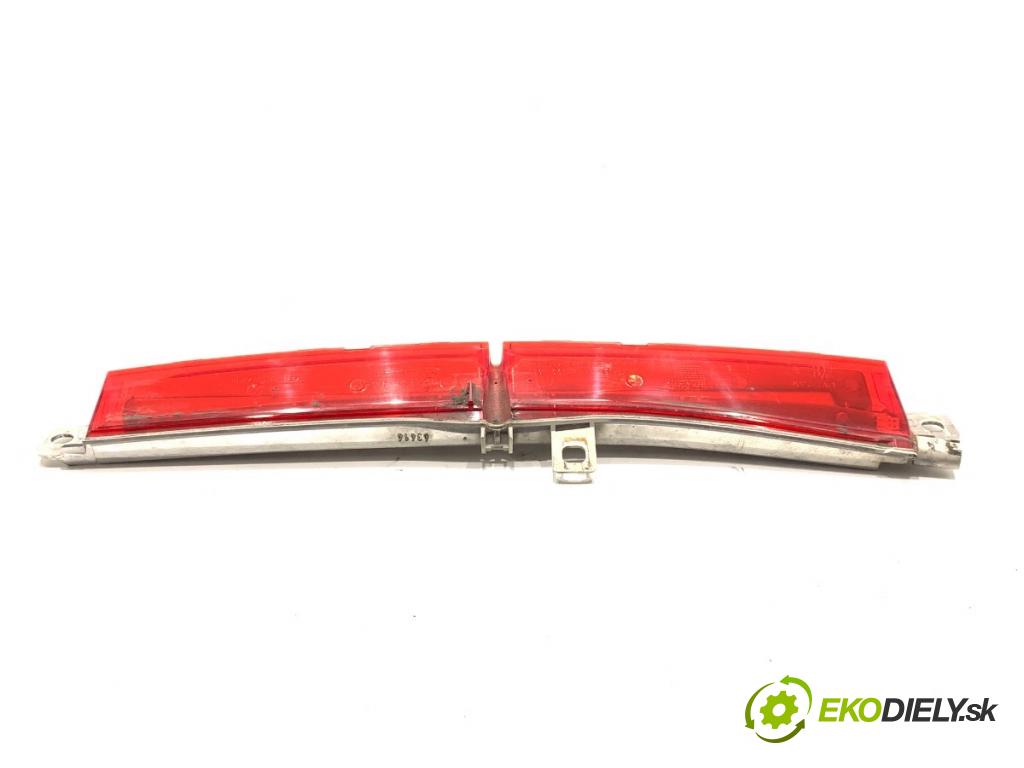 BMW F31 Kombi 2014 135 kW 320 d xDrive 1995 světlo brzdových světel 7260545