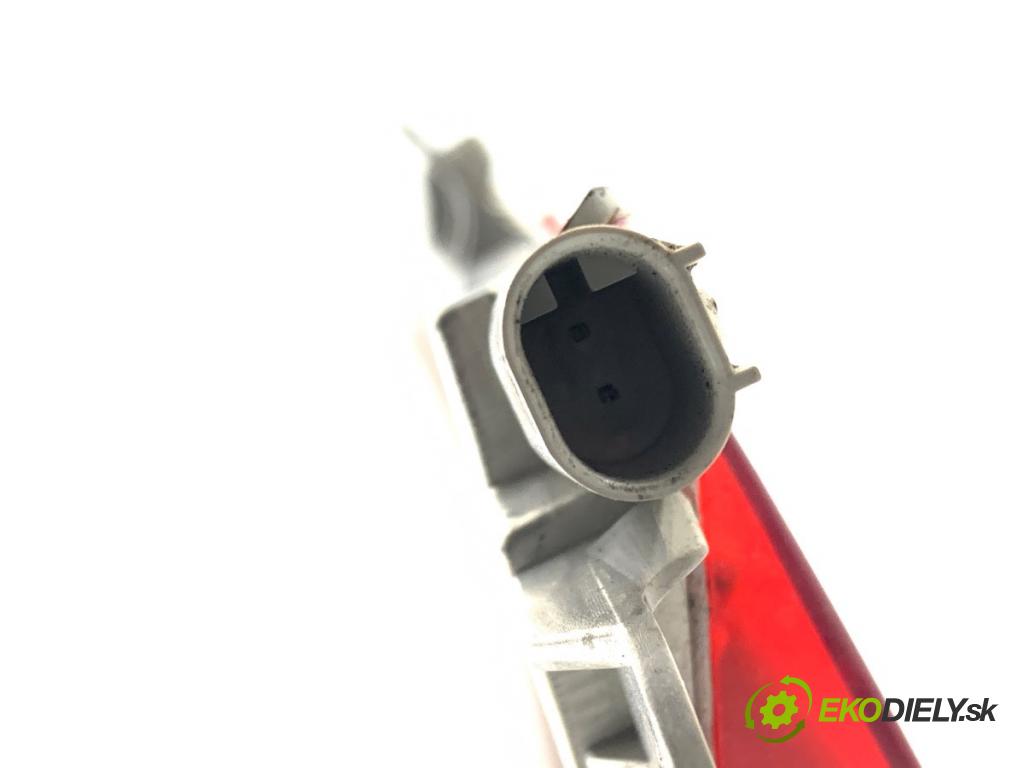 BMW F31 Kombi 2014 135 kW 320 d xDrive 1995 světlo brzdových světel 7260545