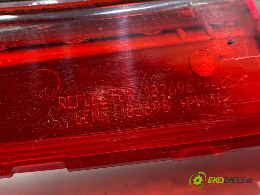 BMW F31 Kombi 2014 135 kW 320 d xDrive 1995 světlo brzdových světel 7260545