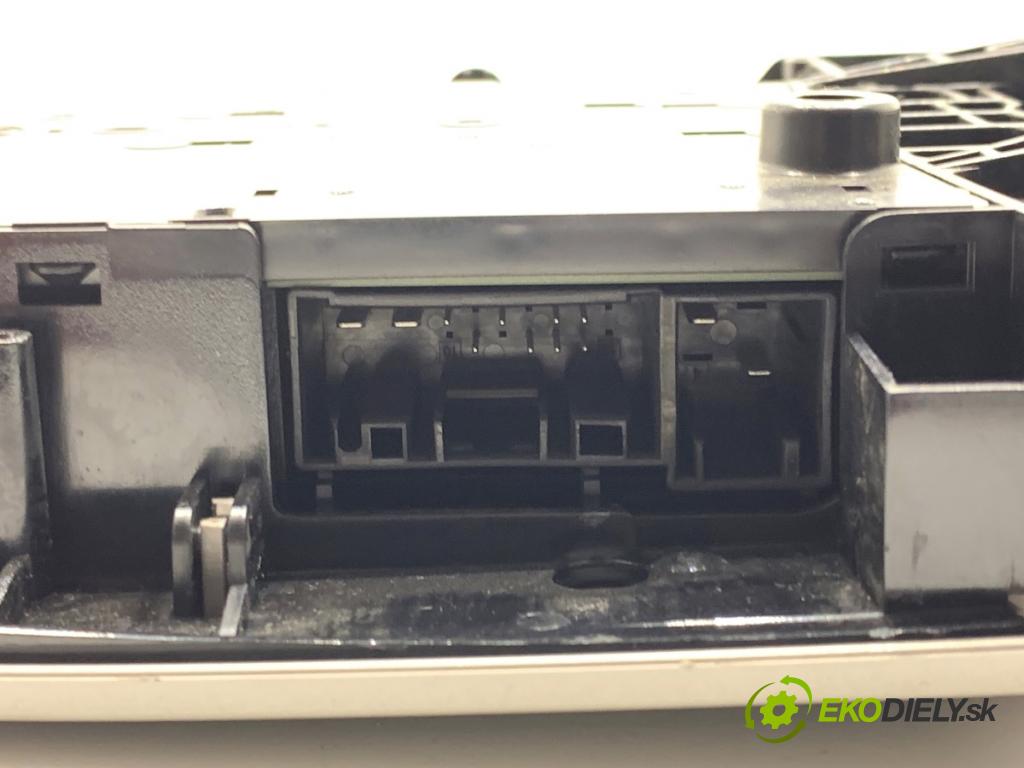 BMW F31 Kombi 2014 135 kW 320 d xDrive 1995 světlo stropní 9263878