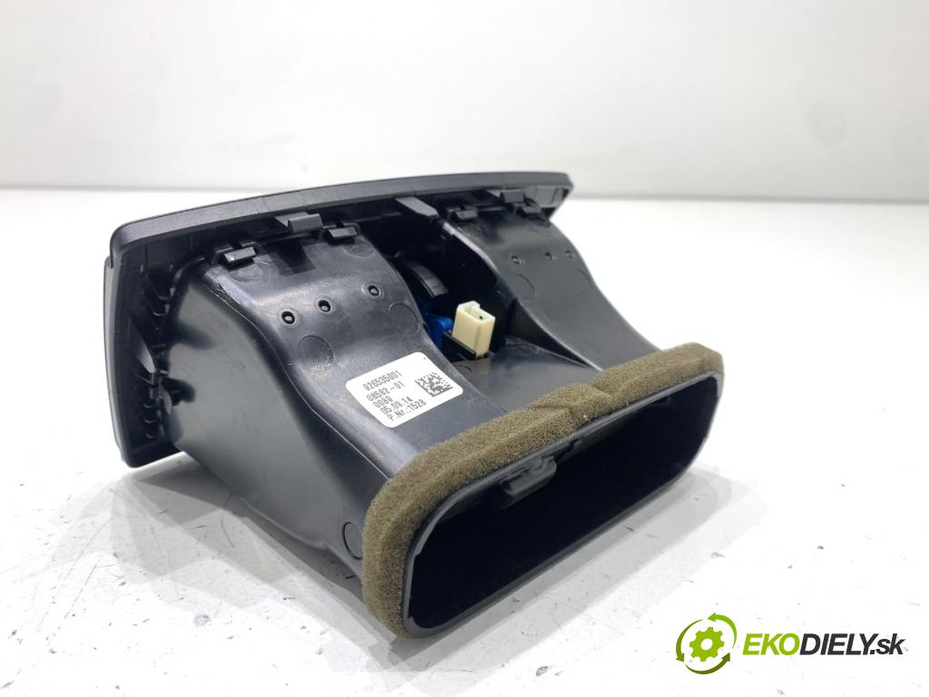 BMW F31 Kombi 2014 135 kW 320 d xDrive 1995 Mriežky kúrenia zad 9207330