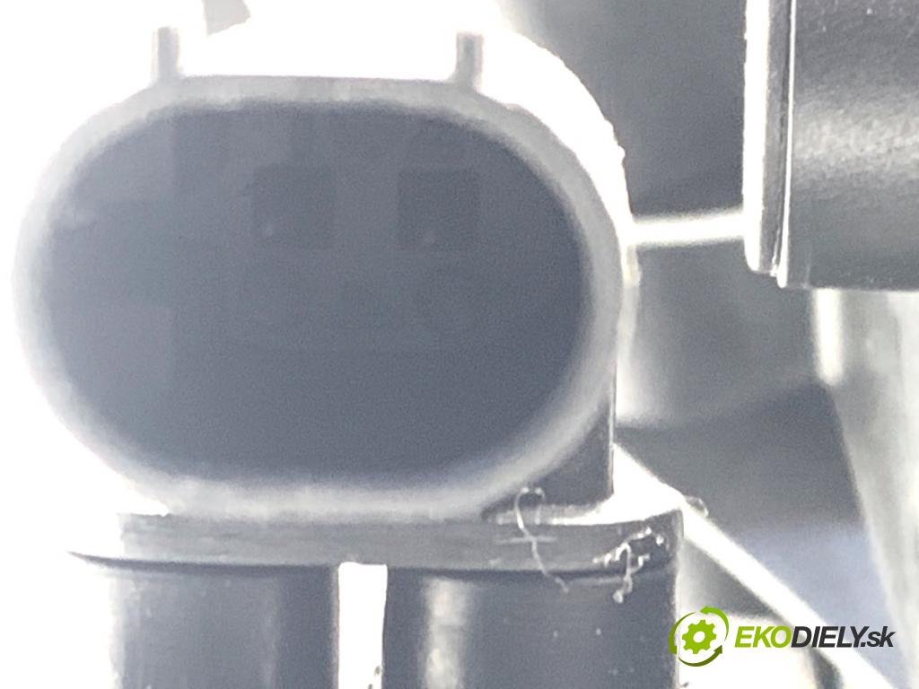 BMW F31 Kombi 2014 135 kW 320 d xDrive 1995 dvířka nádrže paliva  (Klika dveří ostatní)