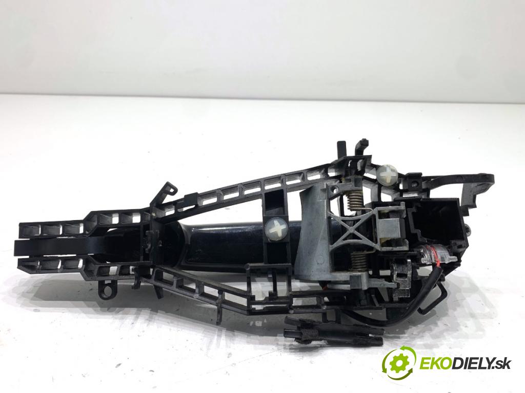 BMW F31 Kombi 2014 135 kW 320 d xDrive 1995 klika vnejší pravý přední část