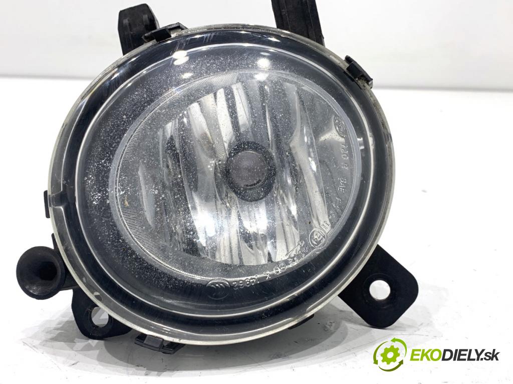BMW F31 Kombi 2014 135 kW 320 d xDrive 1995 hmlové svetlo, hmlovka pravý přední část 7248912