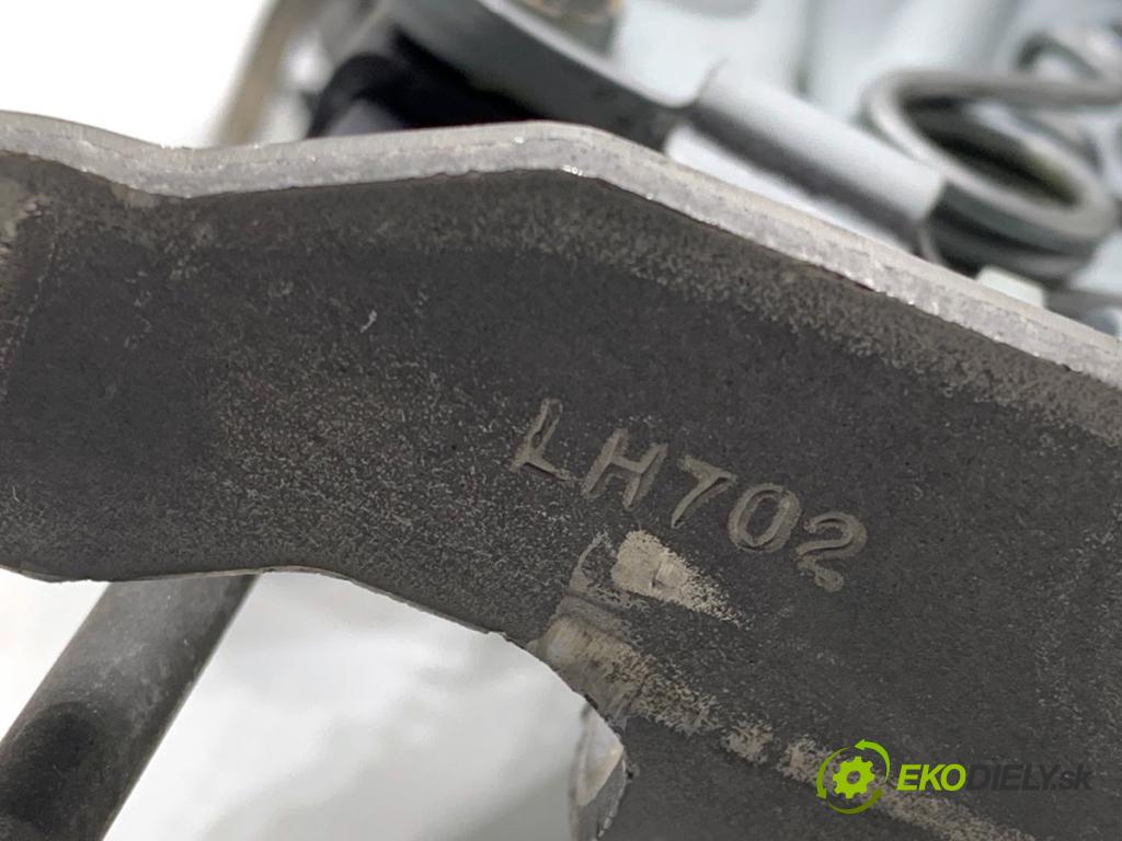 BMW F31 Kombi 2014 135 kW 320 d xDrive 1995 Kulisa brzdy ručnej brzdy