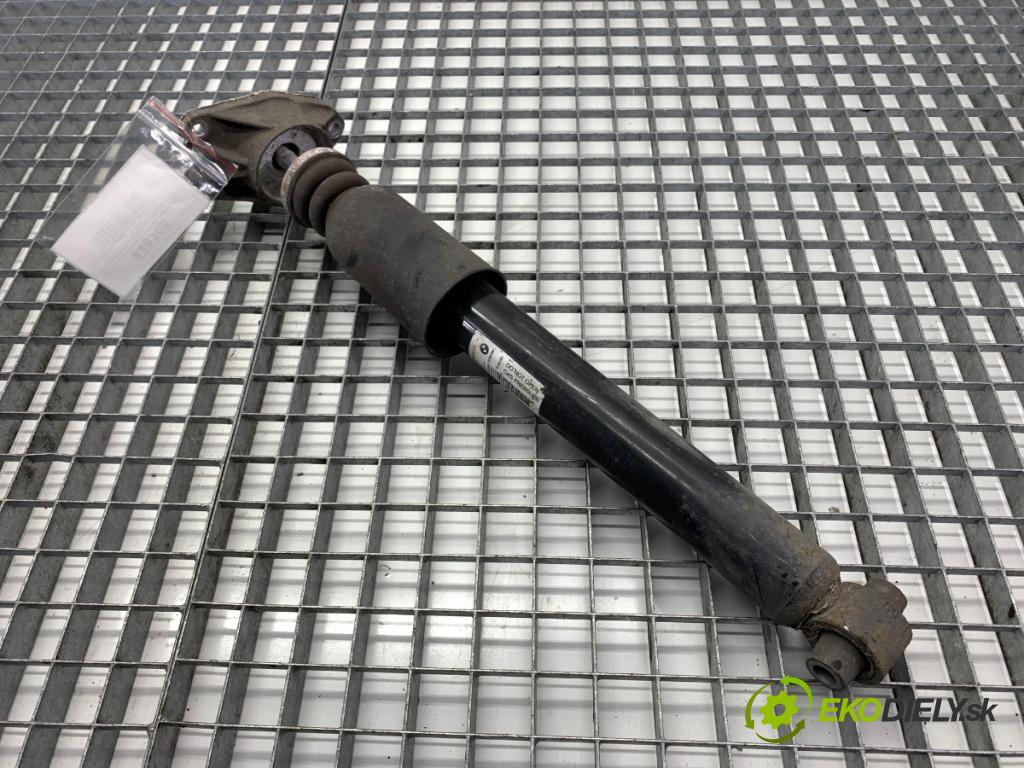 BMW F31 Kombi 2014 135 kW 320 d xDrive 1995 tlumič pravý zadní část 6866554