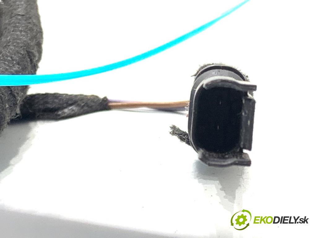 BMW F31 Kombi 2014 135 kW 320 d xDrive 1995 káblovačka dveře přední část pravý 9313641