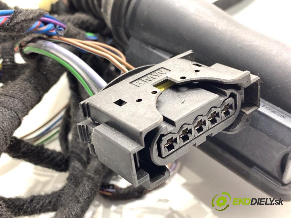 BMW F31 Kombi 2014 135 kW 320 d xDrive 1995 káblovačka dveře přední část pravý 9313641