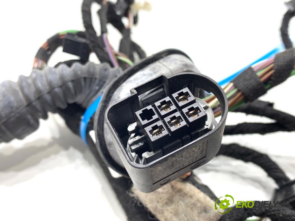 BMW F31 Kombi 2014 135 kW 320 d xDrive 1995 káblovačka dveře zadní část levý 9366761