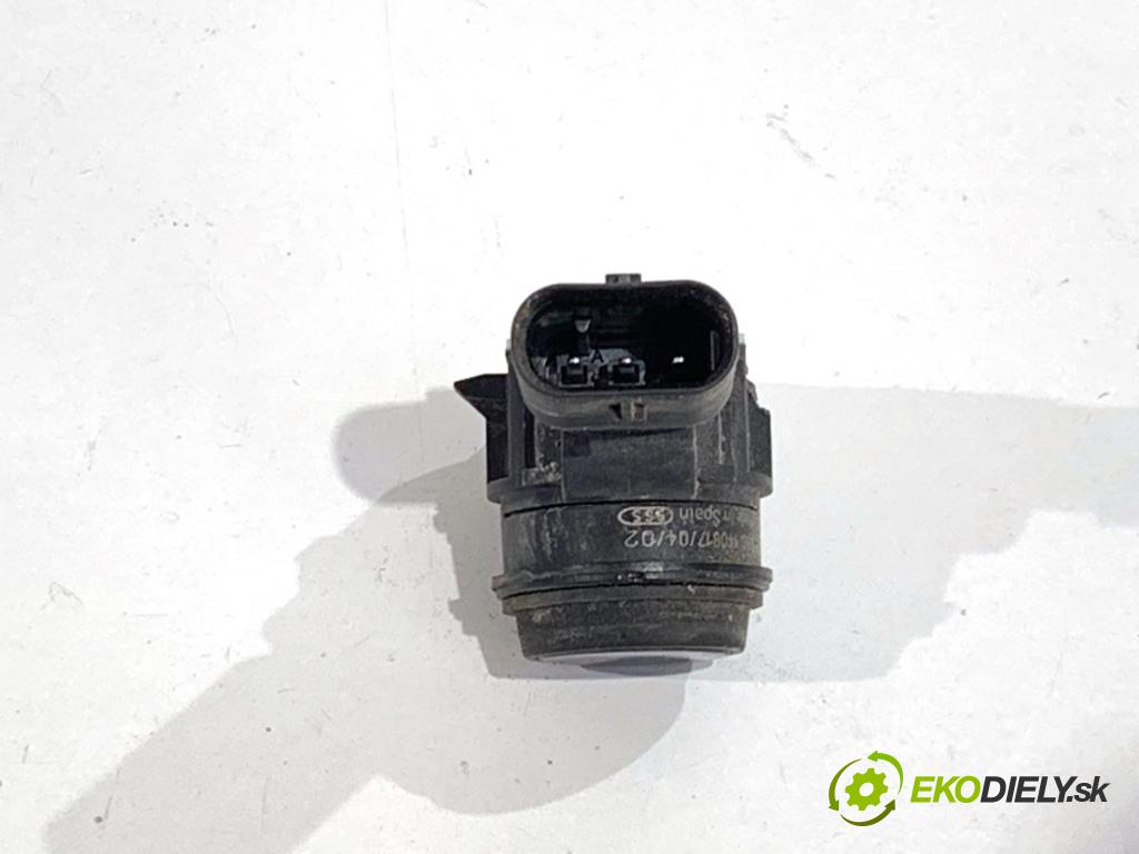 BMW F31 Kombi 2014 135 kW 320 d xDrive 1995 snímač PDC 0263013511