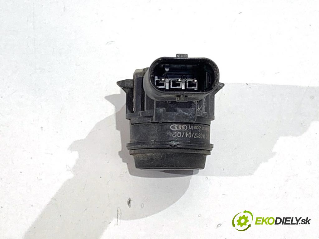 BMW F31 Kombi 2014 135 kW 320 d xDrive 1995 snímač PDC 0263013511