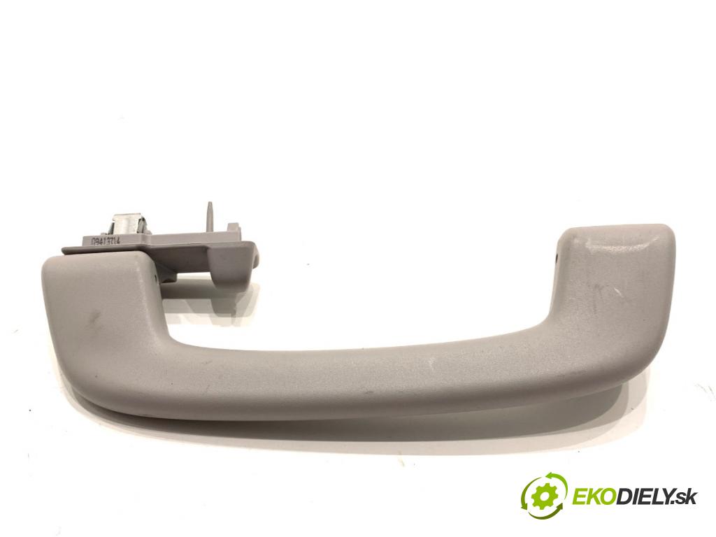 BMW F31 Kombi 2014 135 kW 320 d xDrive 1995 držadlo čalounění 