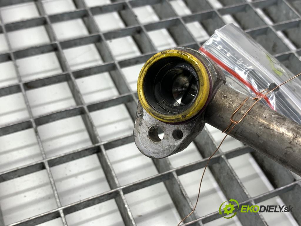 BMW F31 Kombi 2014 135 kW 320 d xDrive 1995 rúrka klimatizácie 9212232 (Rúrka klimatizácie)