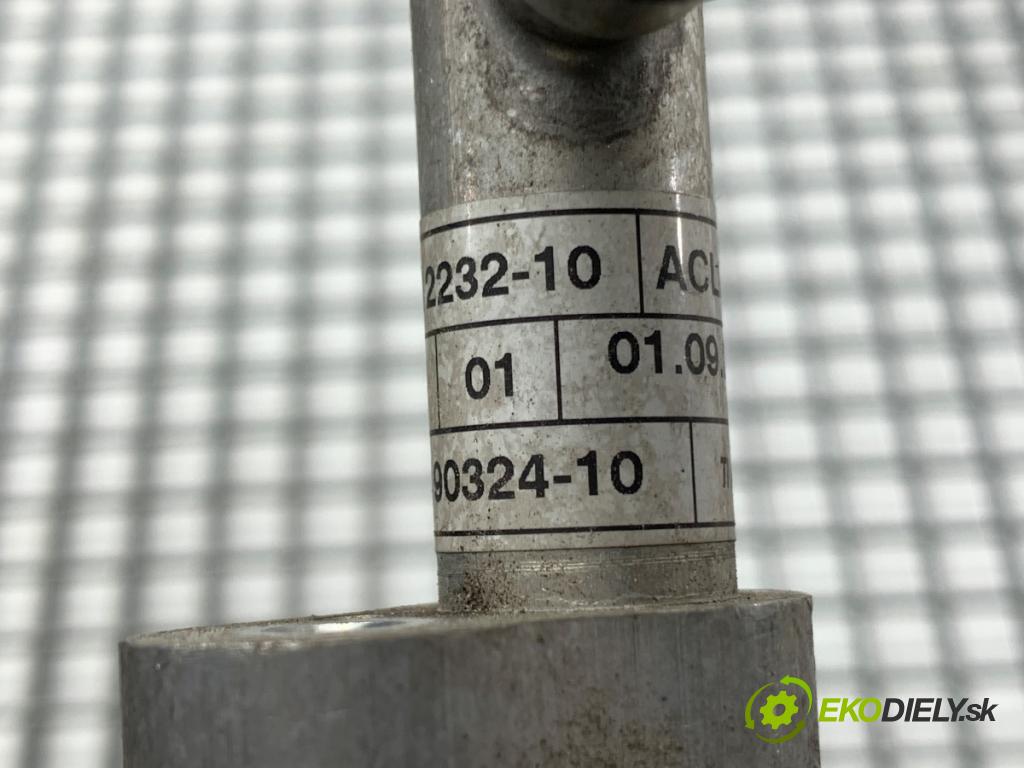 BMW F31 Kombi 2014 135 kW 320 d xDrive 1995 rúrka klimatizácie 9212232 (Rúrka klimatizácie)