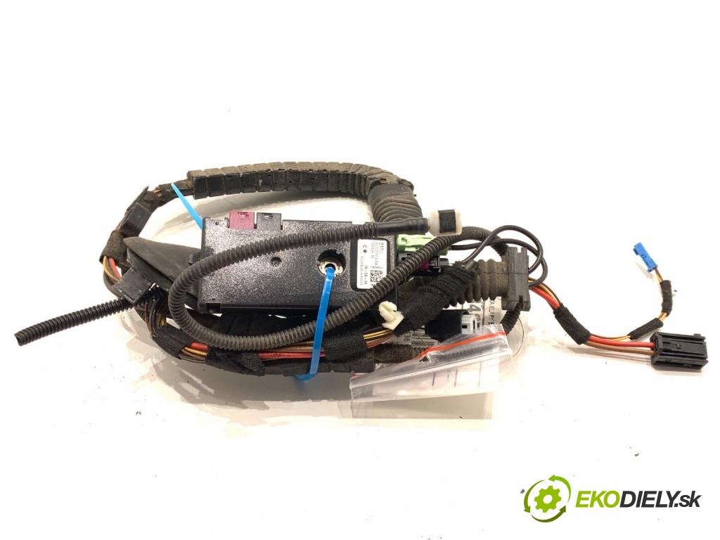 BMW F31 Kombi 2014 135 kW 320 d xDrive 1995 káblovačka dveří kufra zadní část 9231514