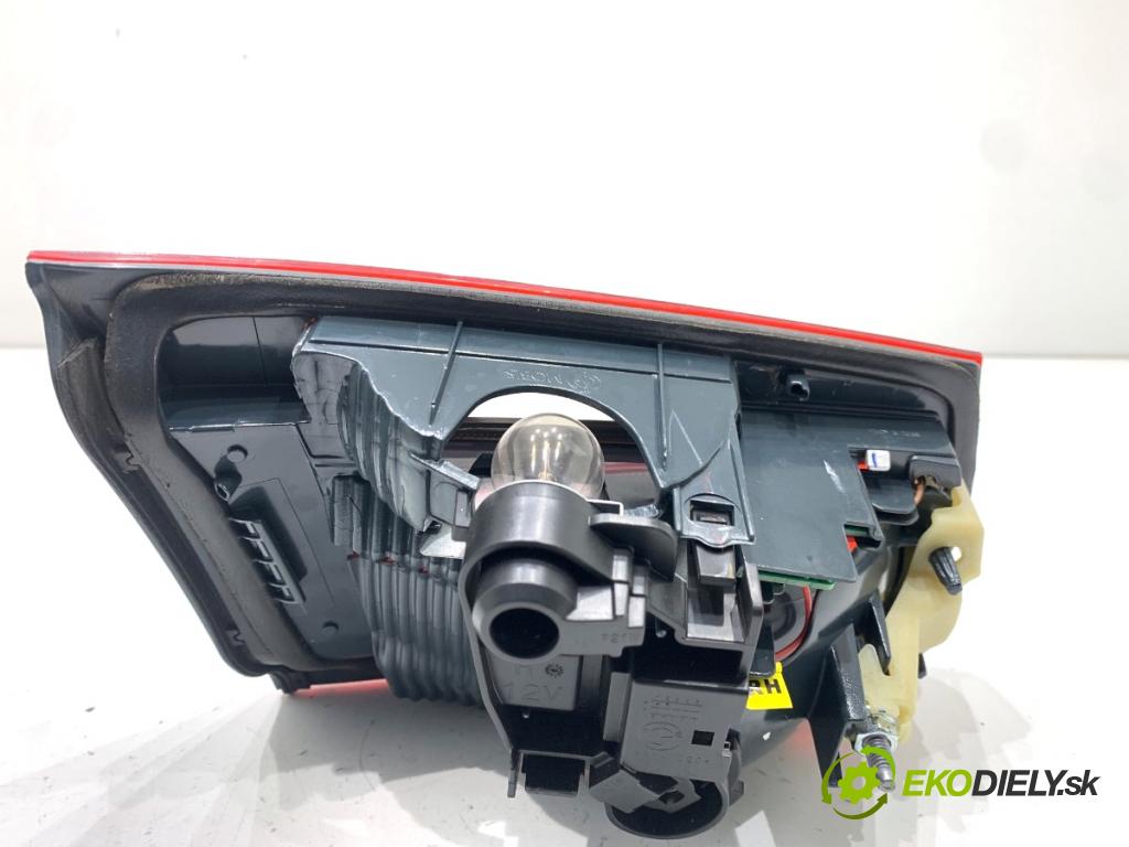 BMW F31 Kombi 2014 135 kW 320 d xDrive 1995 Svetlo pravy zad vnútorná 7371112