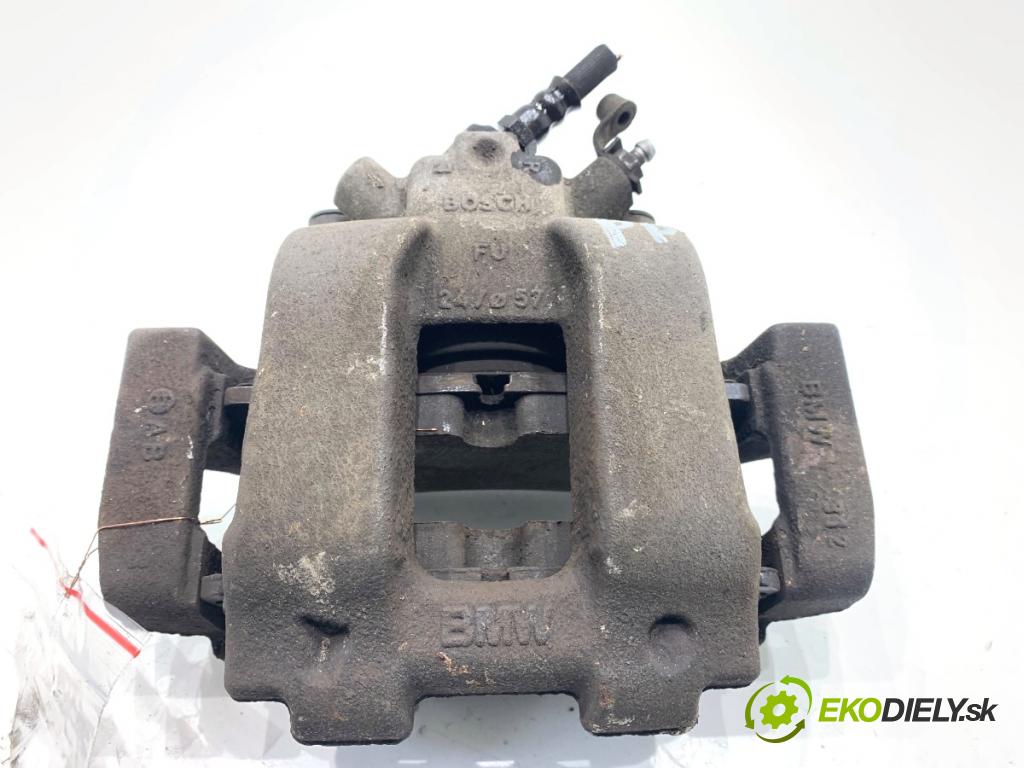 BMW F31 Kombi 2014 135 kW 320 d xDrive 1995 brzdič třmen pravý přední část 