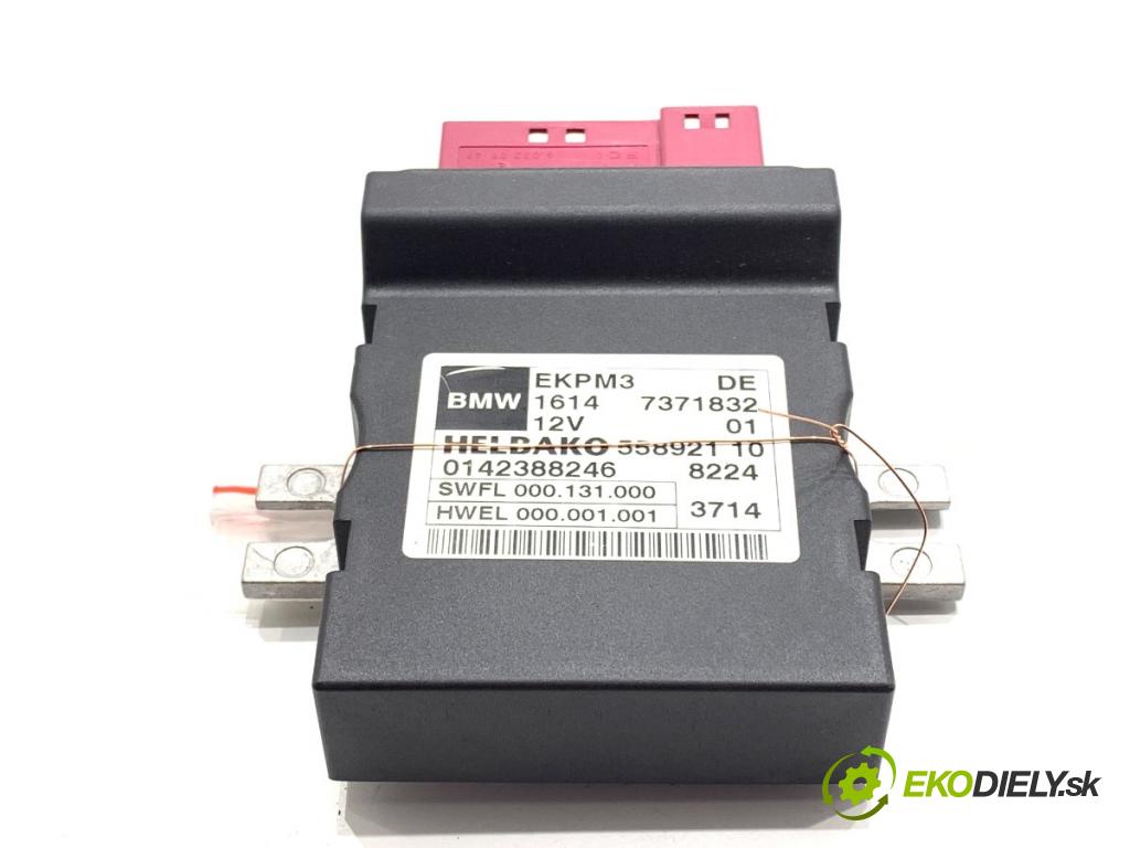 BMW F31 Kombi 2014 135 kW 320 d xDrive 1995 modul pumpy paliva 7371832