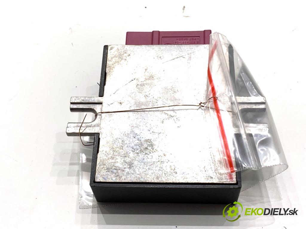 BMW F31 Kombi 2014 135 kW 320 d xDrive 1995 modul pumpy paliva 7371832