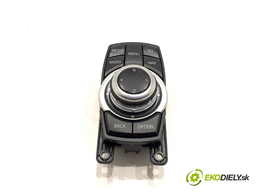 BMW F31 Kombi 2014 135 kW 320 d xDrive 1995 násada držadlo IDRIVE 9286699