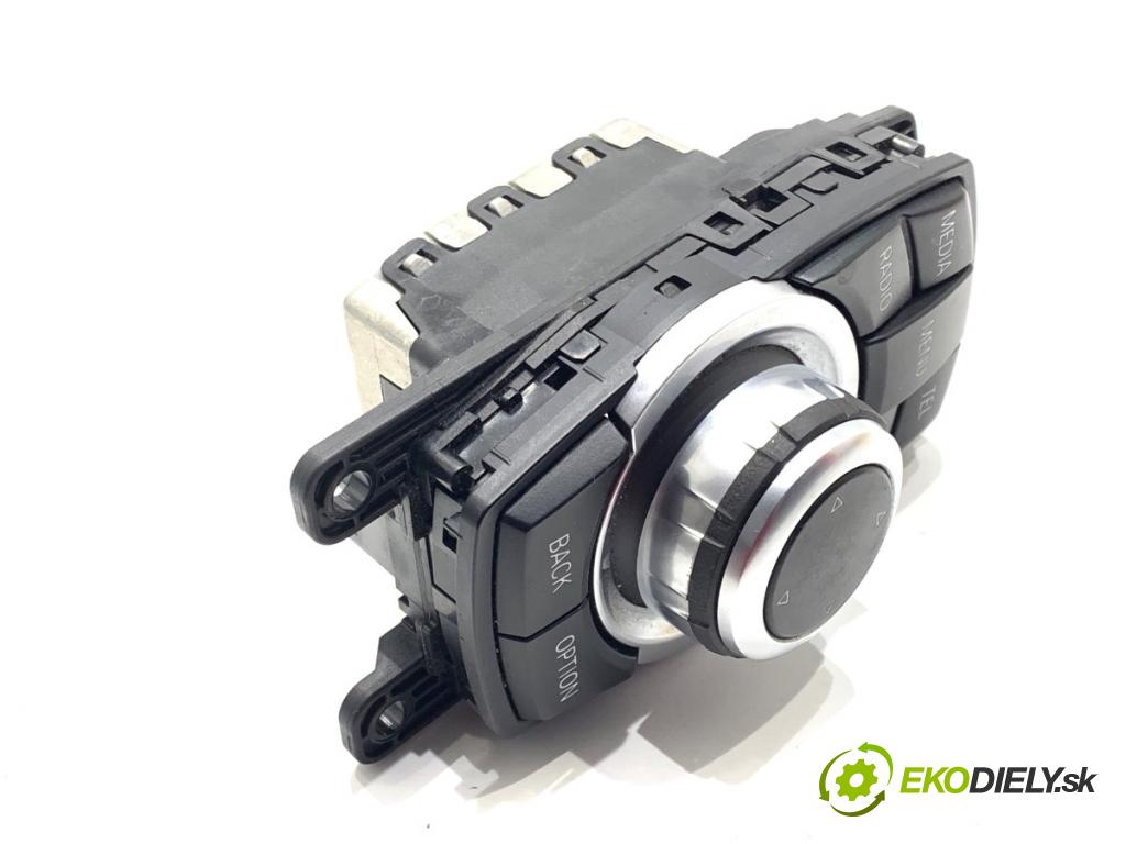 BMW F31 Kombi 2014 135 kW 320 d xDrive 1995 násada držadlo IDRIVE 9286699