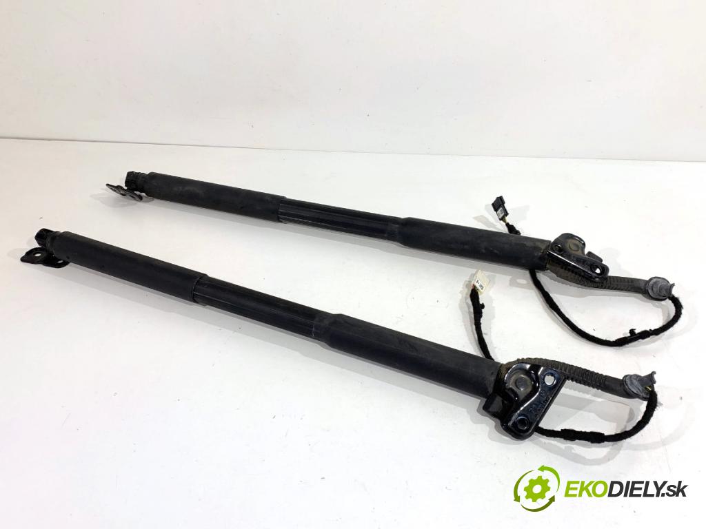 BMW F31 Kombi 2014 135 kW 320 d xDrive 1995 teleskop Teleskop dveří pravý levý 7263155