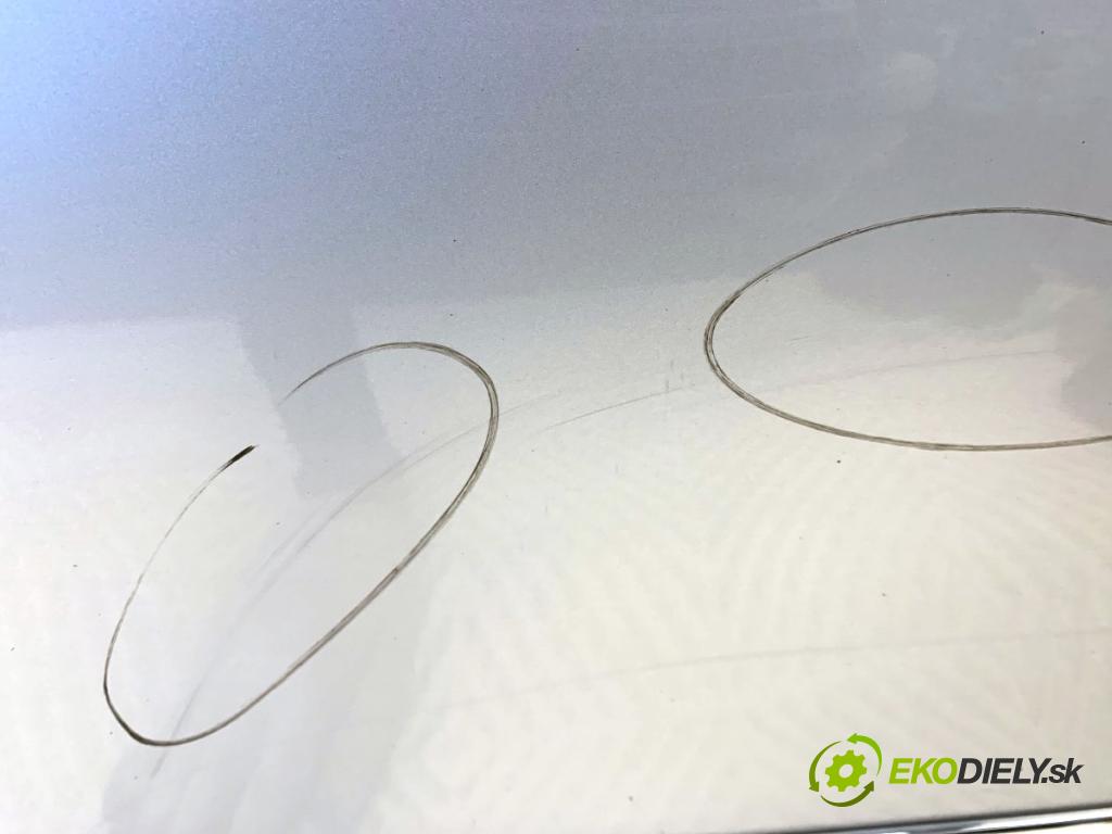 MERCEDES-BENZ S212 Kombi 2010 170 kW E 350 CDI 4-matic (212.289) 2987 dveře pravý zadní část 775