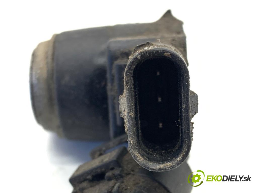 MERCEDES-BENZ S212 Kombi 2010 170 kW E 350 CDI 4-matic (212.289) 2987 Snímač PDC A2125420018