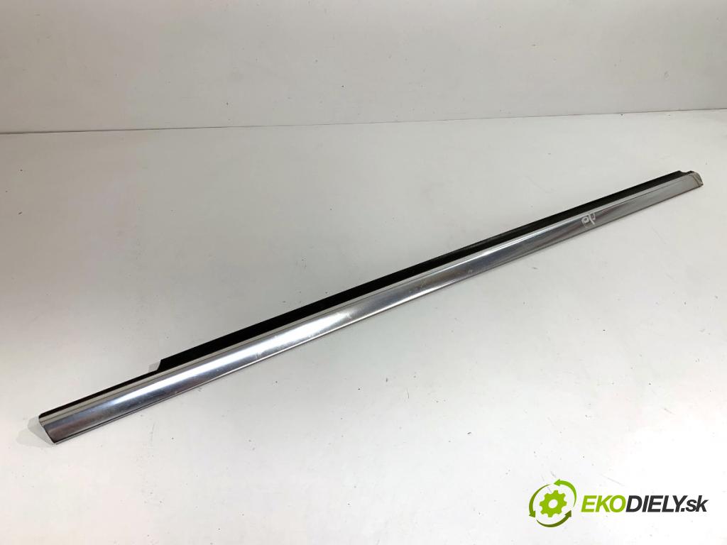 MERCEDES-BENZ S212 Kombi 2010 170 kW E 350 CDI 4-matic (212.289) 2987 lišta Sbírání: přední část pravý 