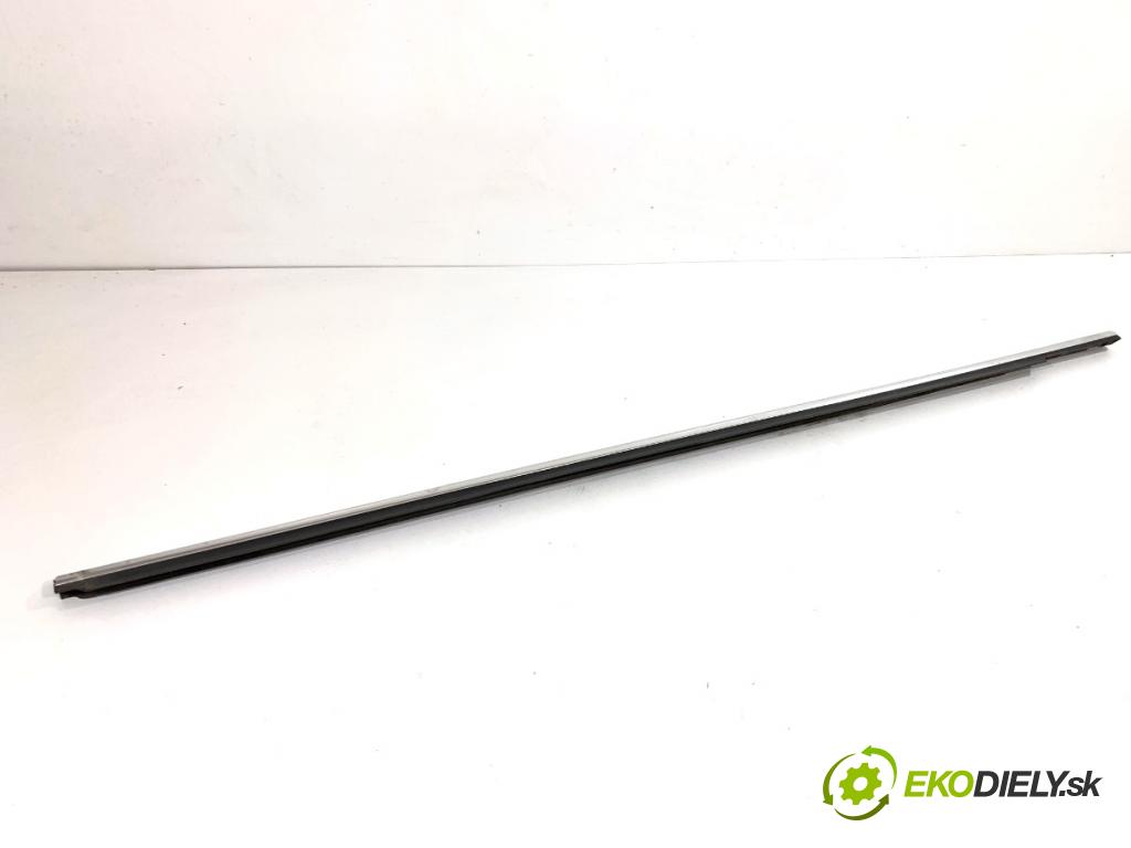 MERCEDES-BENZ S212 Kombi 2010 170 kW E 350 CDI 4-matic (212.289) 2987 Lišta Sbírání: predný pravy