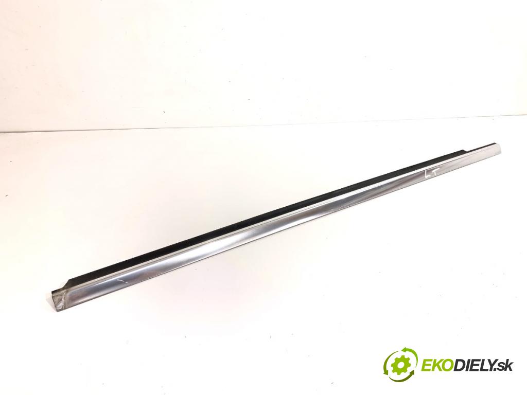 MERCEDES-BENZ S212 Kombi 2010 170 kW E 350 CDI 4-matic (212.289) 2987 lišta Sbírání: přední část levý 