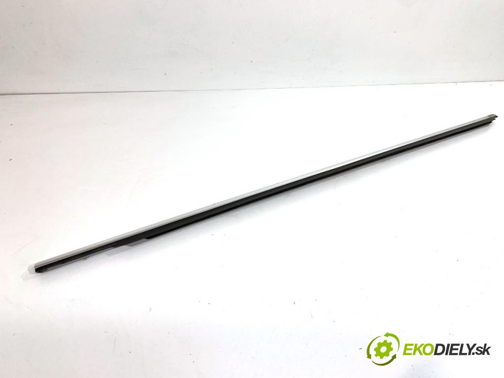 MERCEDES-BENZ S212 Kombi 2010 170 kW E 350 CDI 4-matic (212.289) 2987 Lišta Sbírání: predný ľavy