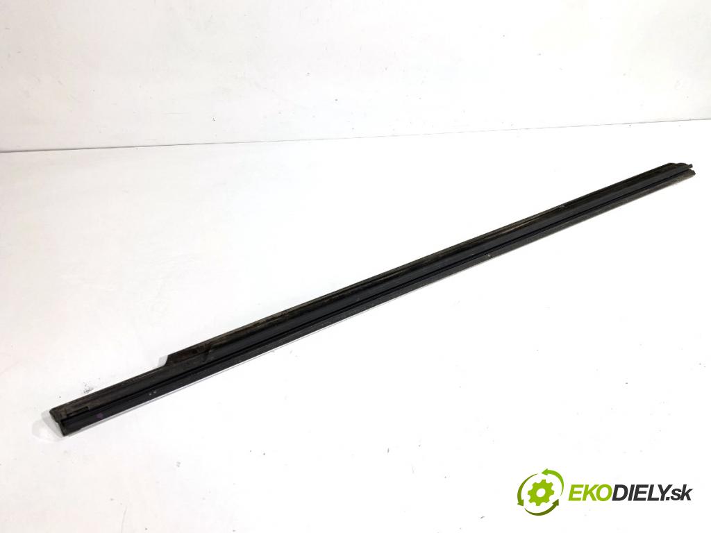 MERCEDES-BENZ S212 Kombi 2010 170 kW E 350 CDI 4-matic (212.289) 2987 Lišta Sbírání: predný ľavy